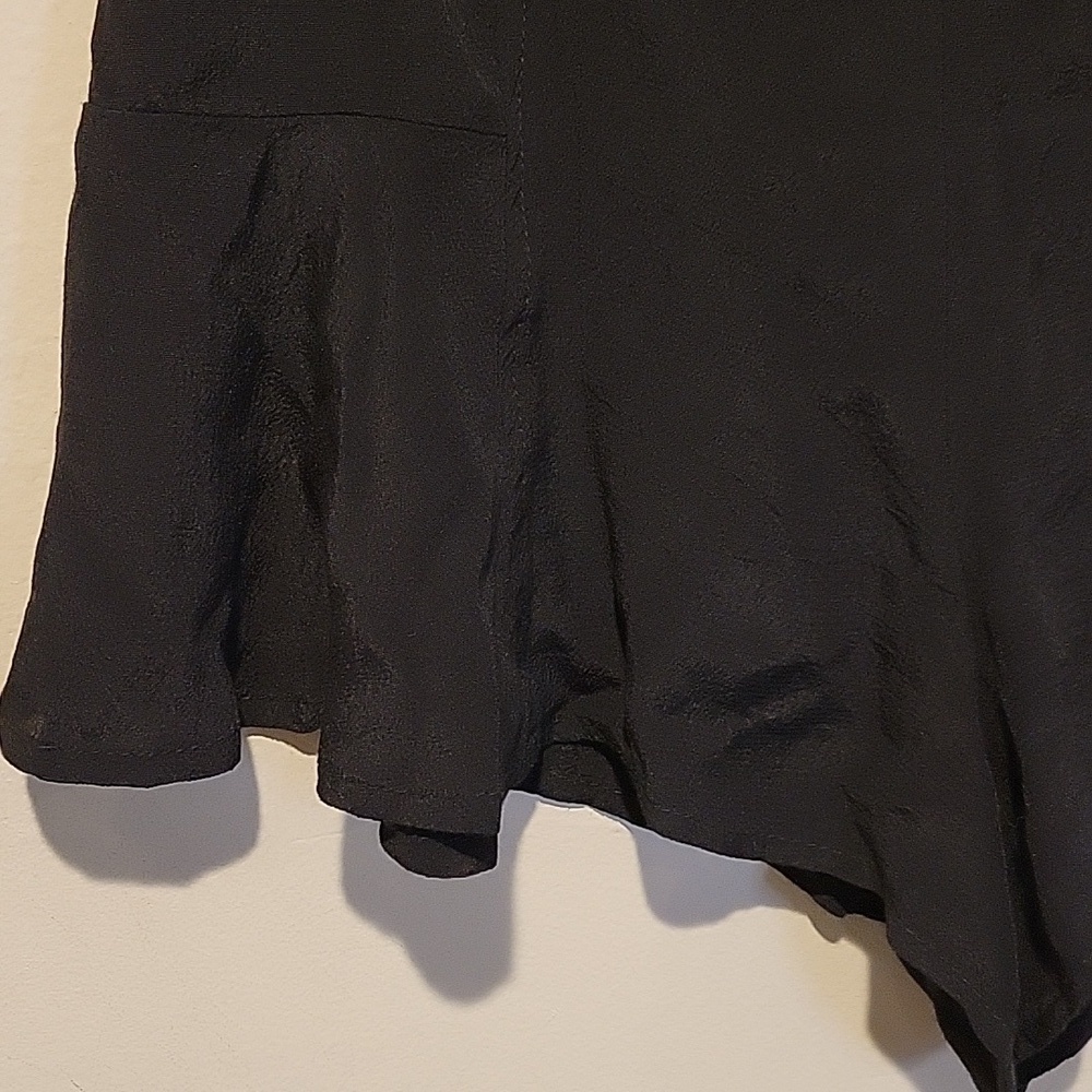 ❤️ LUCY LOVE HIGH RISE RACE TRACK RUFFLE SKORT / SHORTS, MEDIUM - Picture 6 of 7